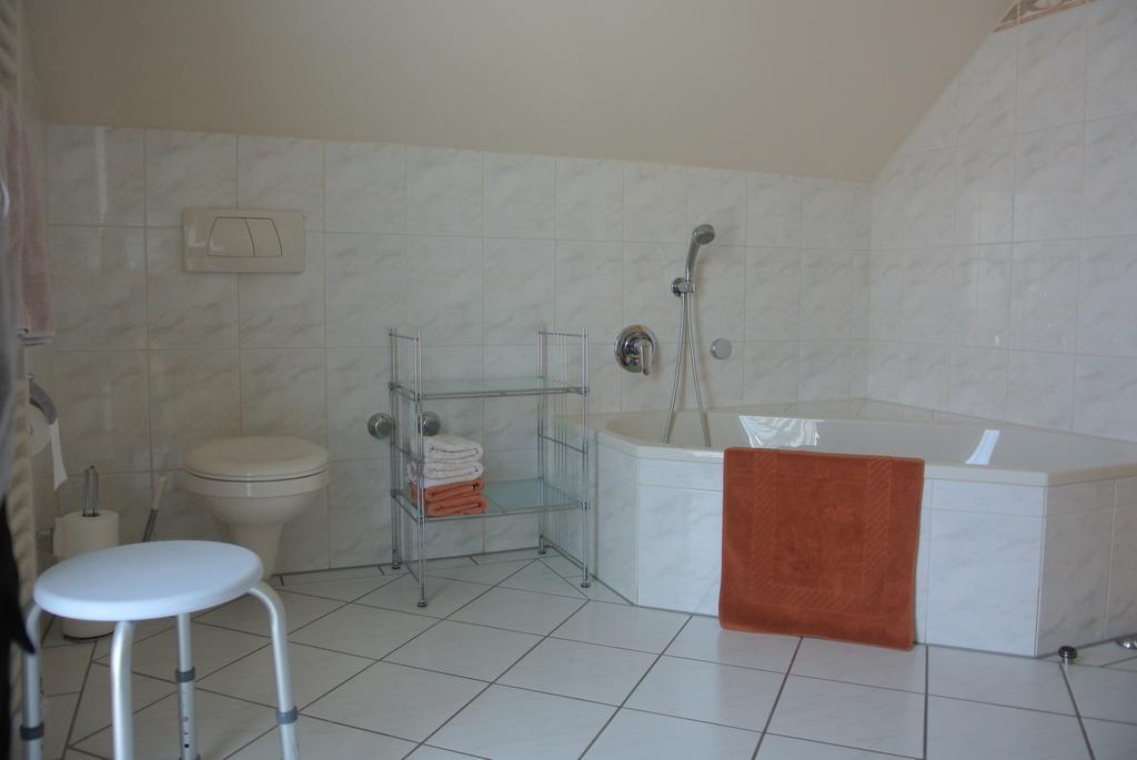Ferienwohnung Schön Wohnen in Mainz Zimmer foto